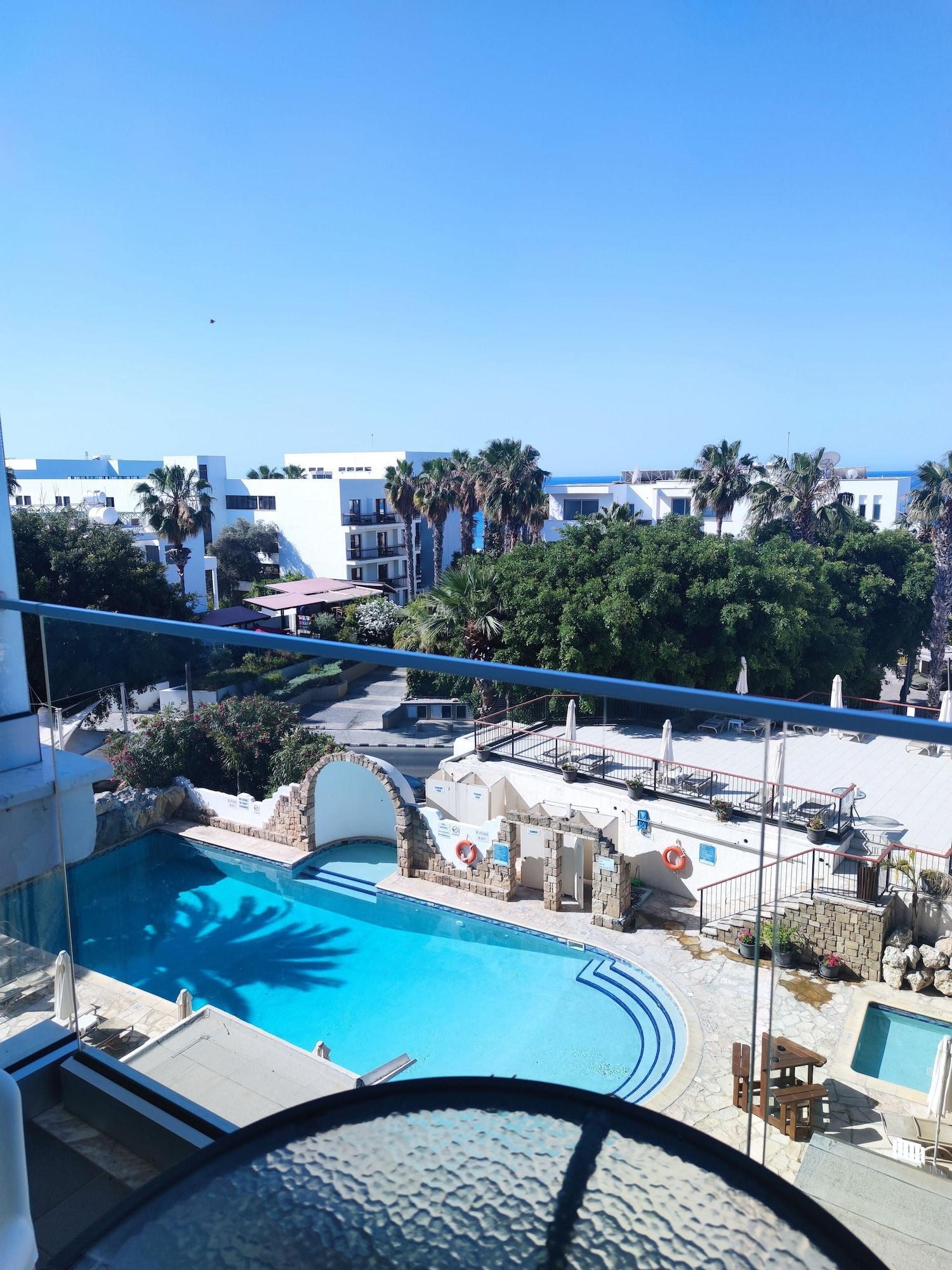 Dionysos 3* Πάφος